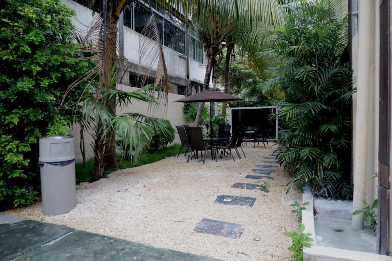 Hc International By R&T Cancún Exterior foto